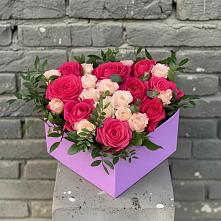 Цветочная композиция из Розы в коробке в Бежаницы