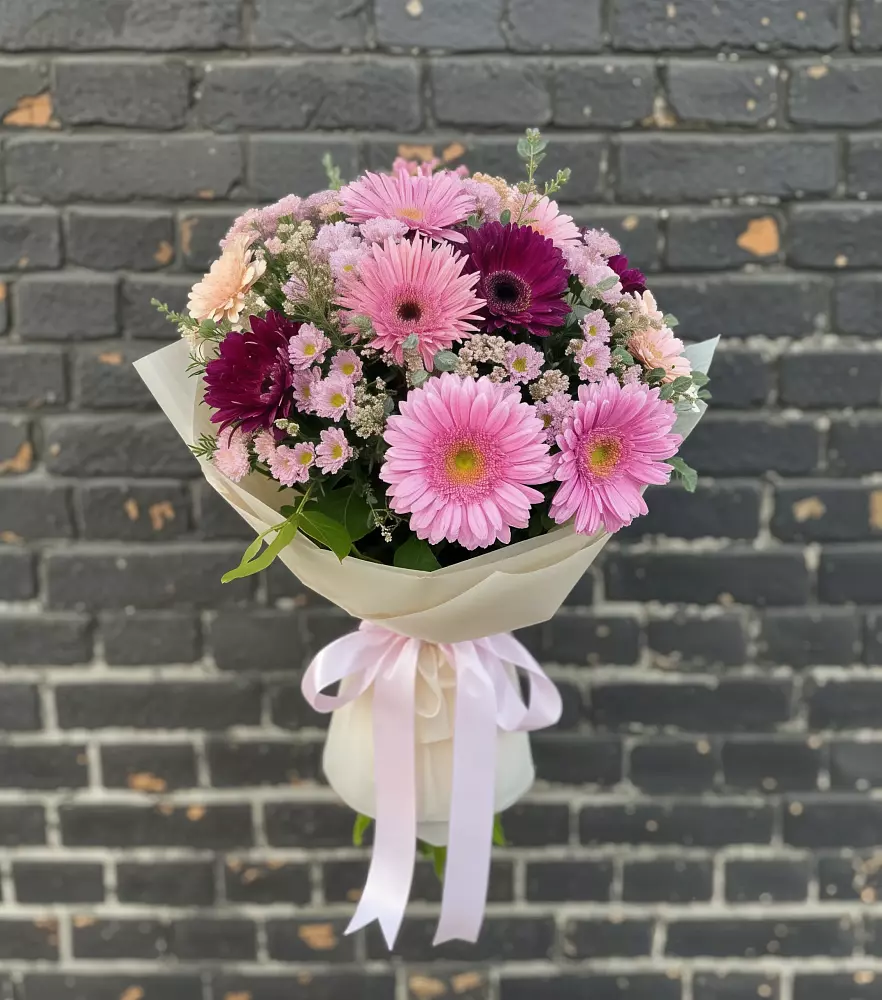 Букет цветов из: Герберы и Хризантемы в Бежаницы
