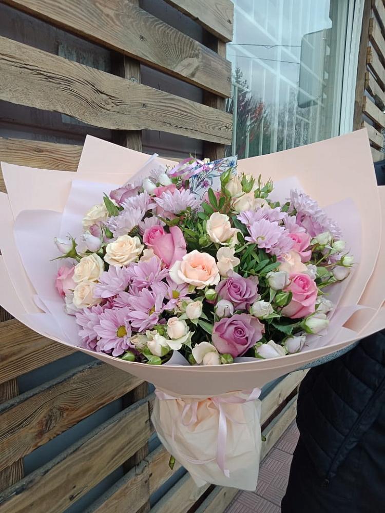 Букет цветов из: Розы и Хризантемы в Бежаницы