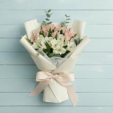 Букет цветов из:  Альстромерии в Бежаницы
