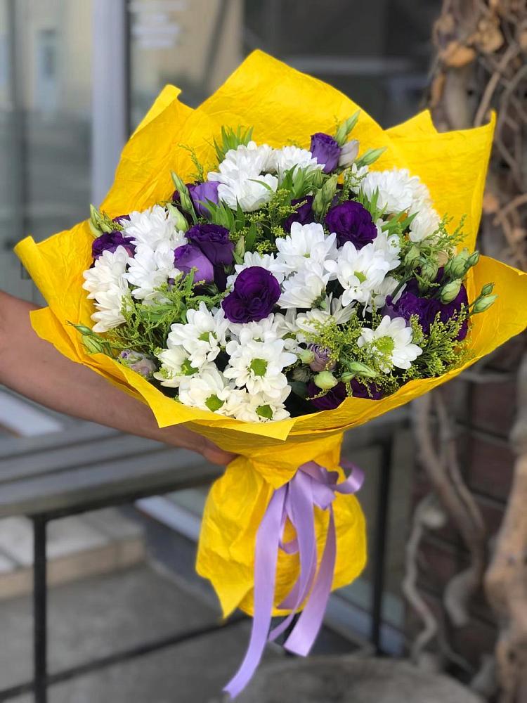Букет цветов из: Ирисы, Хризантемы и Ромашки в Бежаницы