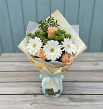 Букет цветов из:  Герберы, Розы и Хризантемы в Бежаницы